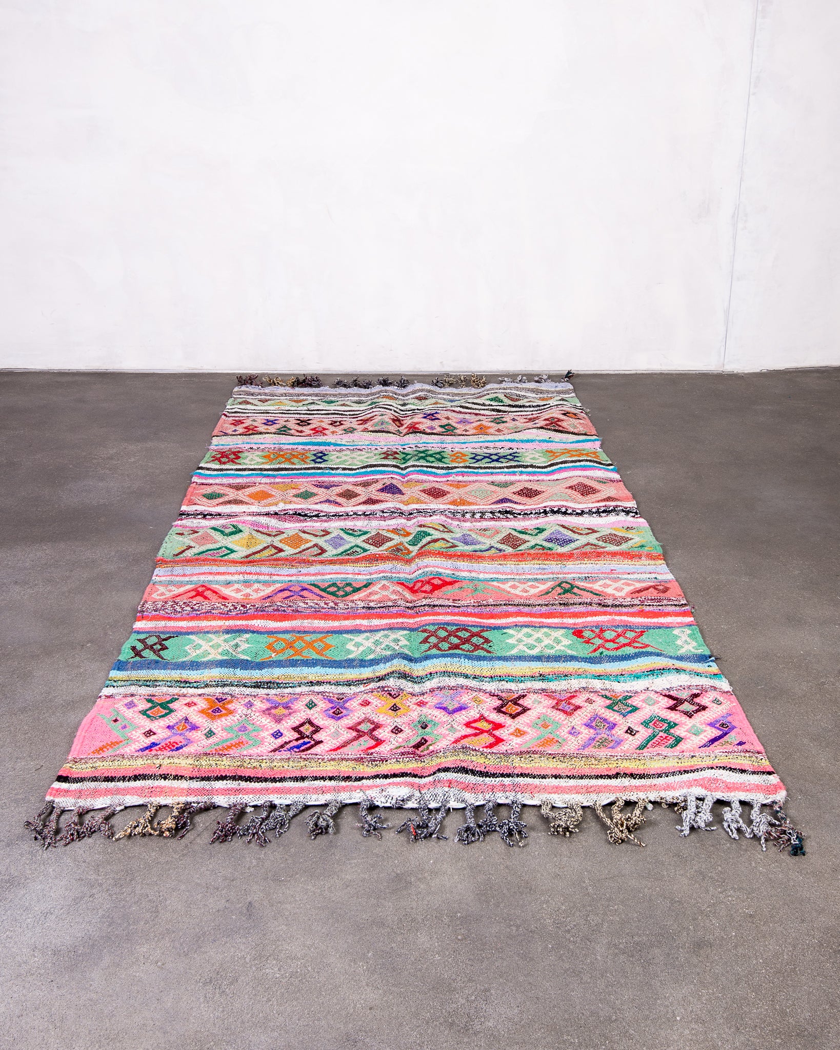 Modern designer handcrafted Berber rug from morocco Kelim with beautiful colors and patterns